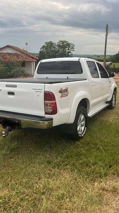 TOYOTA HILUX 3.0 SRV 4X4 CD 16V TURBO INTERCOOLER DIESEL 4P AUTOMÁTICO